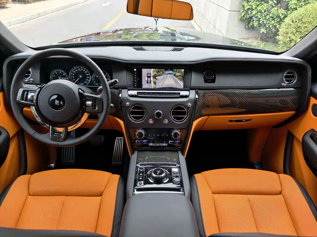 Cullinan 2020 Black Badge купить на сайте DeffCars