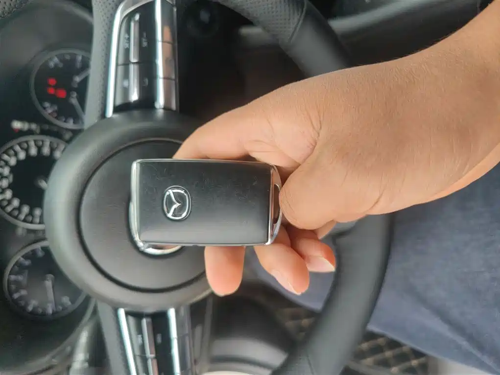 Mazda3 Angkesela 2022 2.0L Automatic Premium Edition купить на сайте DeffCars