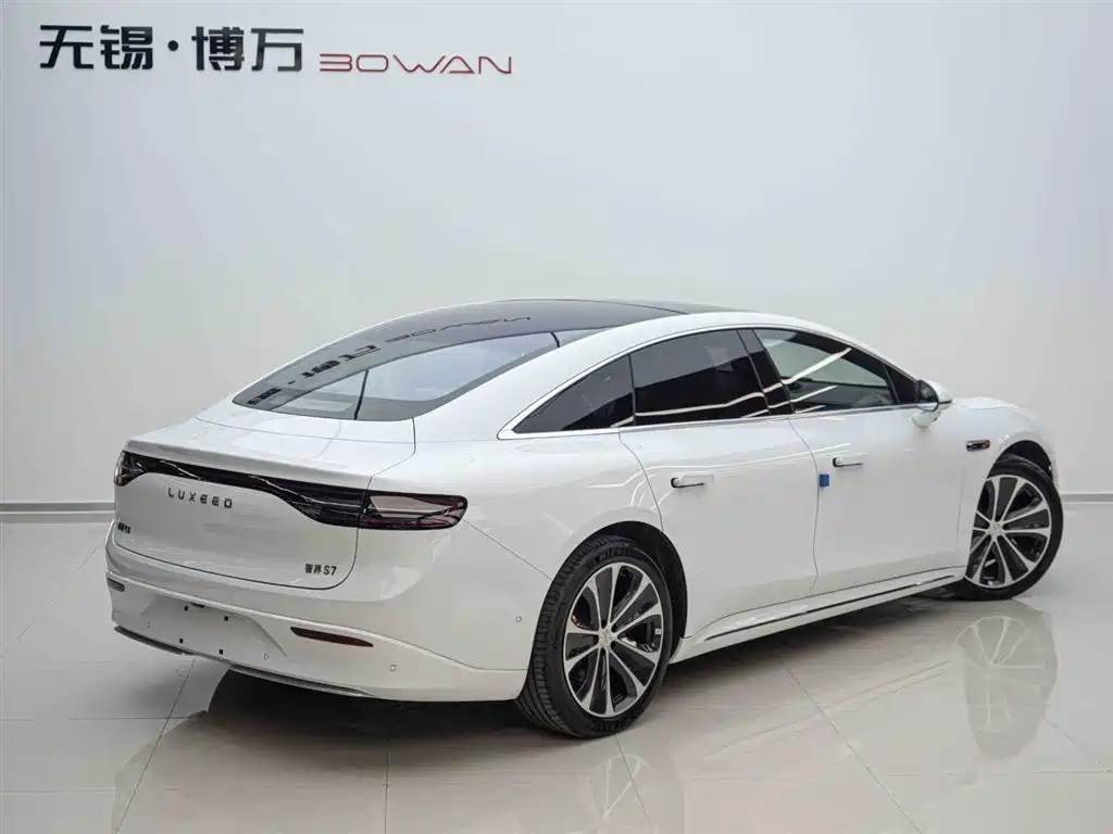 Zhijie S7 2024 Pro купить на сайте DeffCars