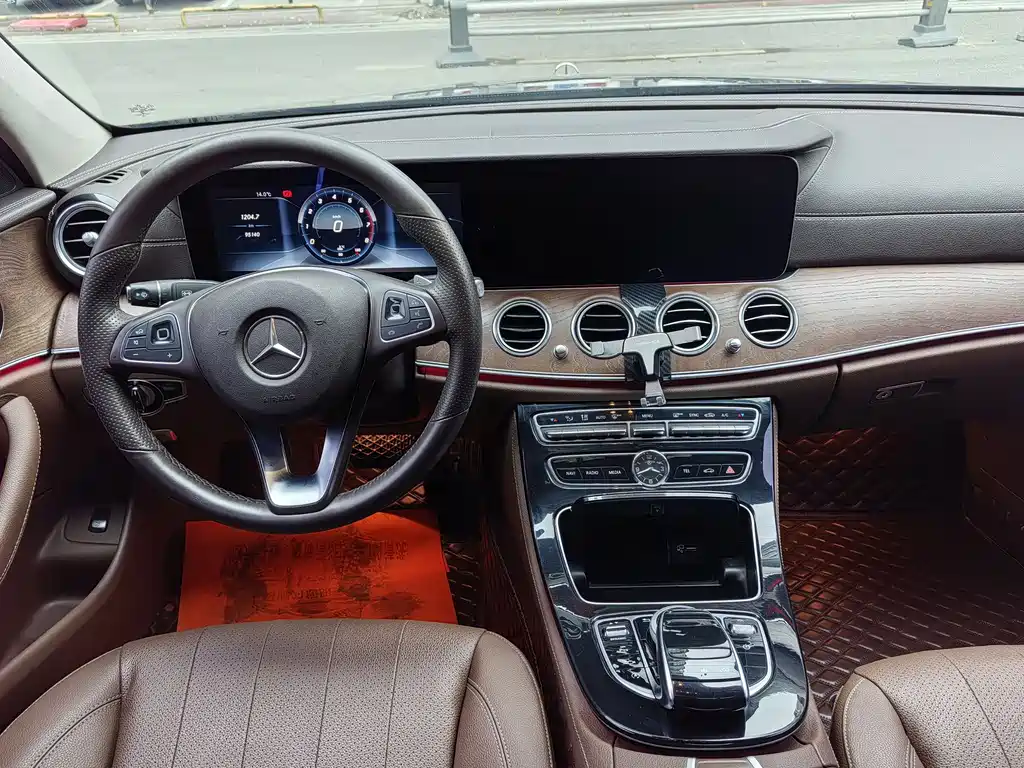 Mercedes-Benz E-Class 2016 E 300 L Fashion Model купить на сайте DeffCars