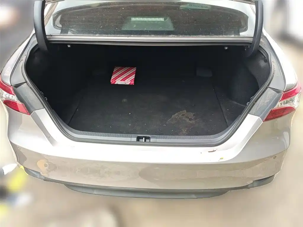 Camry 2021 2.0G Deluxe Edition купить на сайте DeffCars