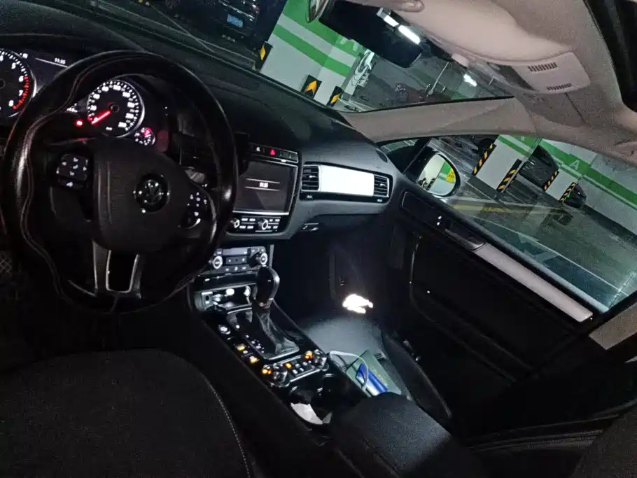 Touareg 2017 3.0TSI Extended Edition купить на сайте DeffCars
