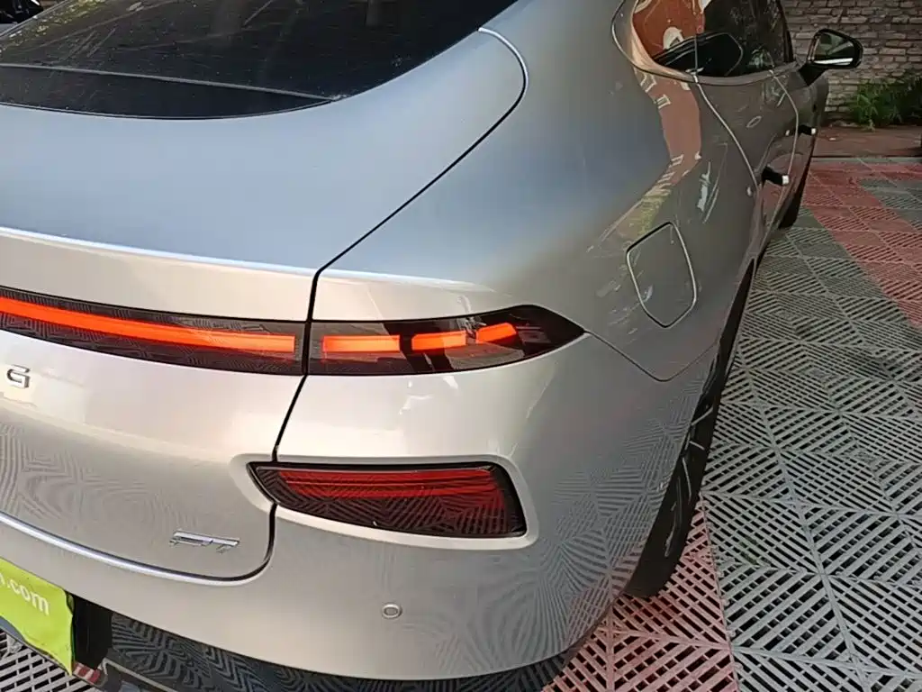 XPeng P7 2021 model 480N купить на сайте DeffCars