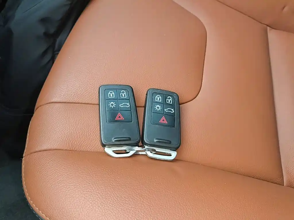 Volvo S60 2019 S60L T3 Smart Edition купить на сайте DeffCars