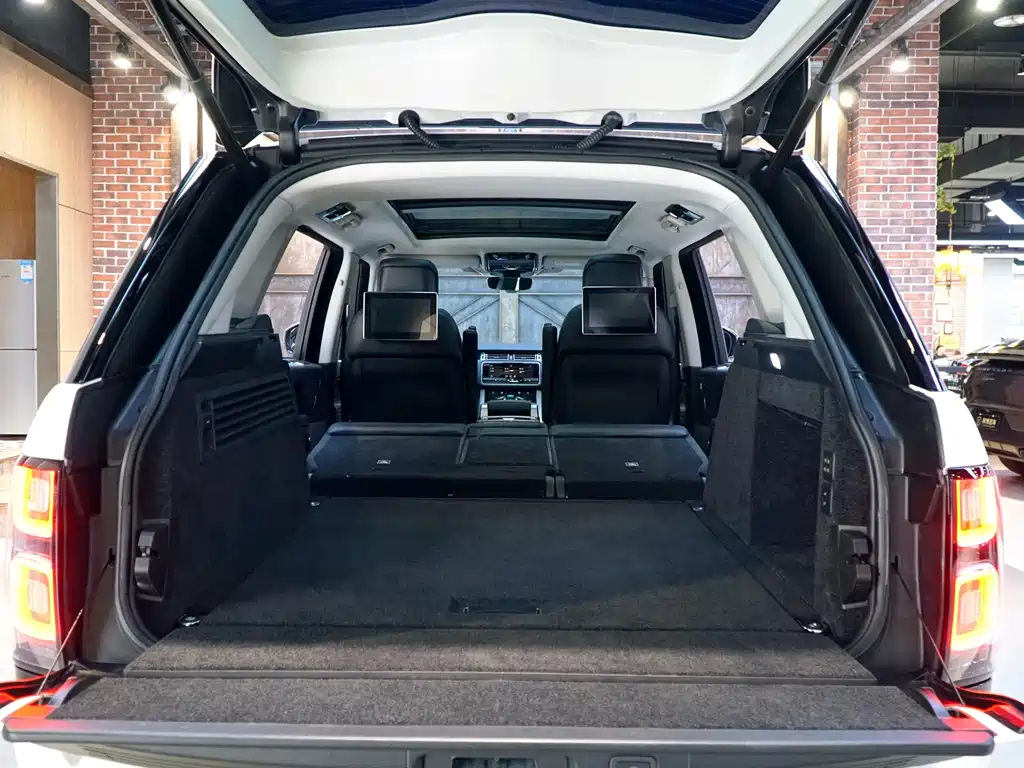Range Rover 2019 3.0 SC V6 Legendary Extended Edition купить на сайте DeffCars