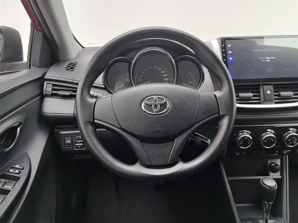 YARiS L Zhixuan 2020 1.5L CVT leading version купить на сайте DeffCars