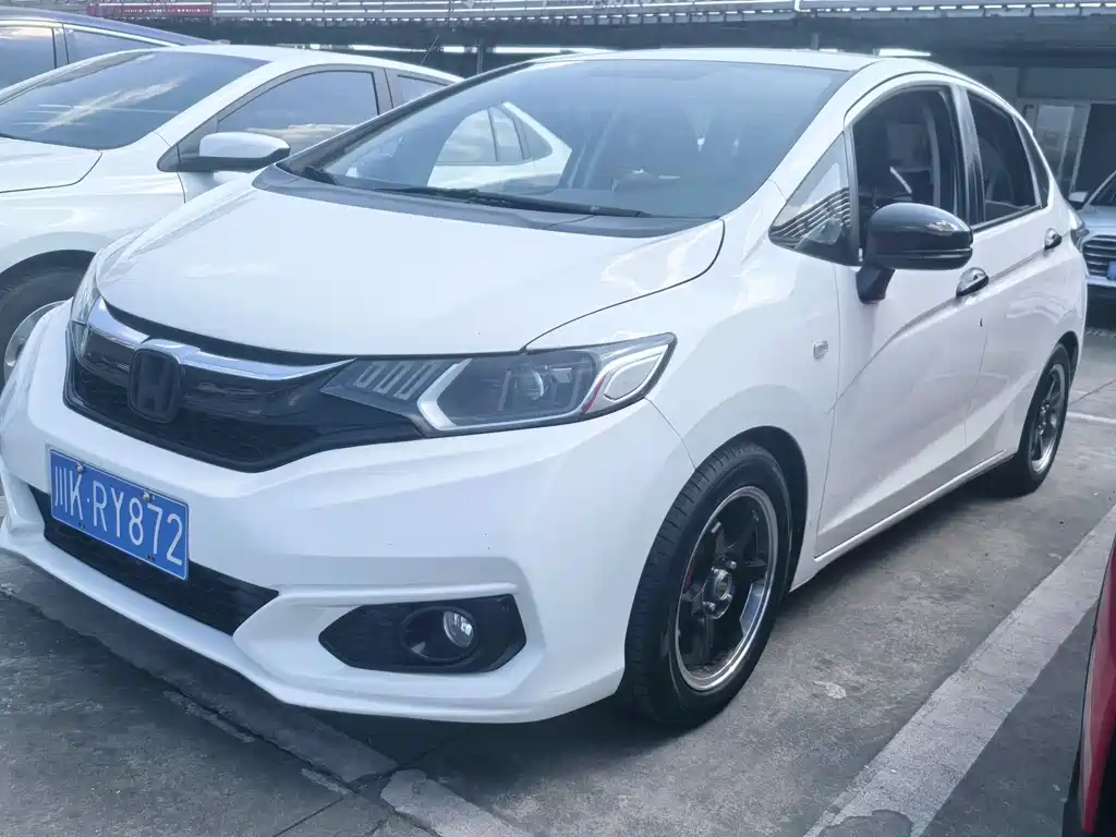 Fit 2018 1.5L CVT Comfort Edition купить на сайте DeffCars