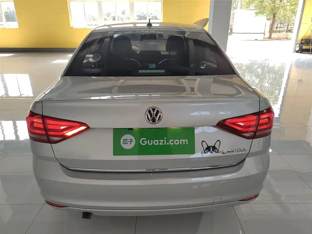 Lavida 2017 1.6L automatic comfort version купить на сайте DeffCars