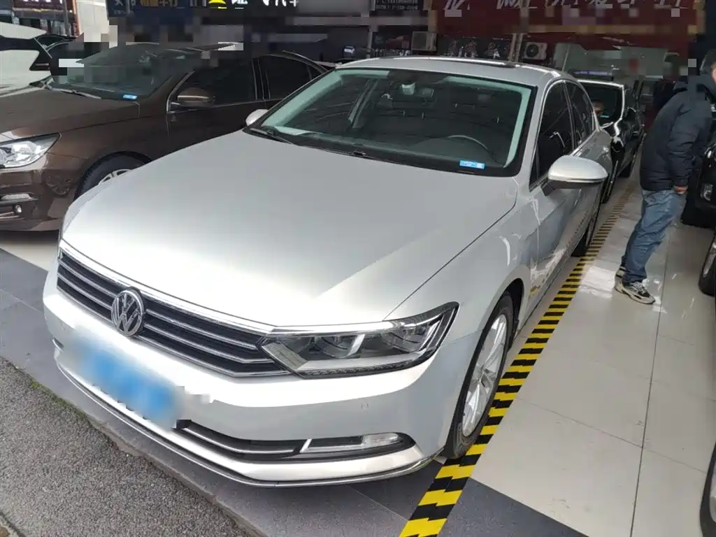 Magotan 2019 330TSI DSG luxury model National VI купить на сайте DeffCars