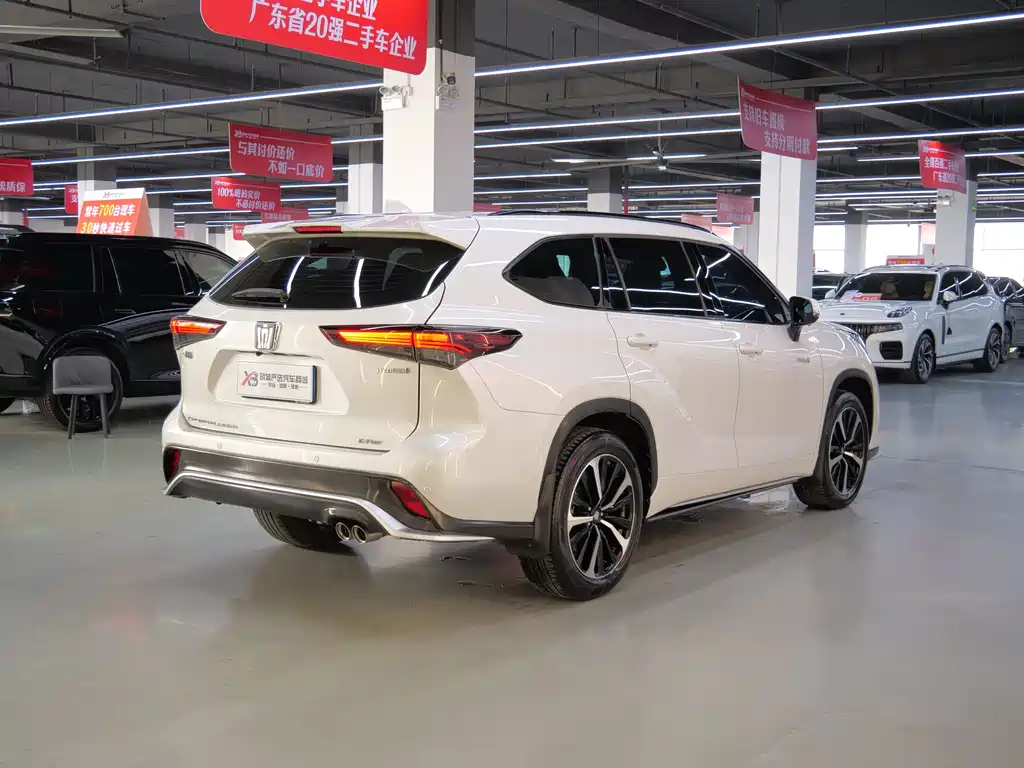 Crown Lufang 2023 2.5L HEV four-wheel drive luxury version купить на сайте DeffCars