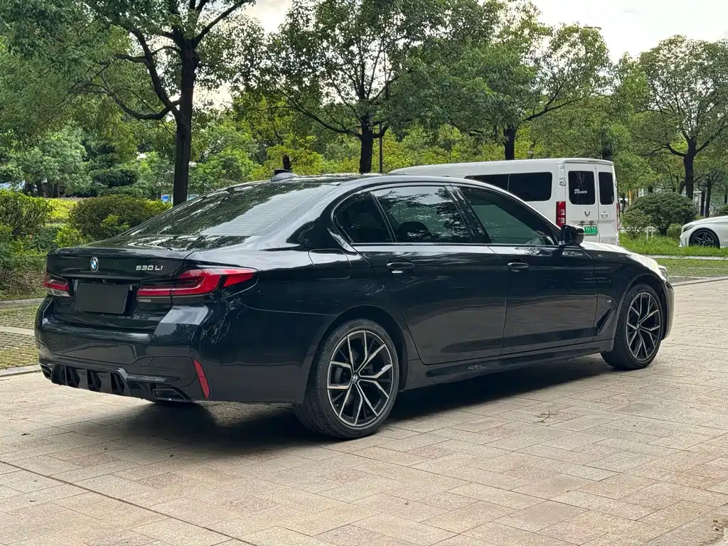 BMW 5 Series 2021 530Li Premium M Sport Kit купить на сайте DeffCars