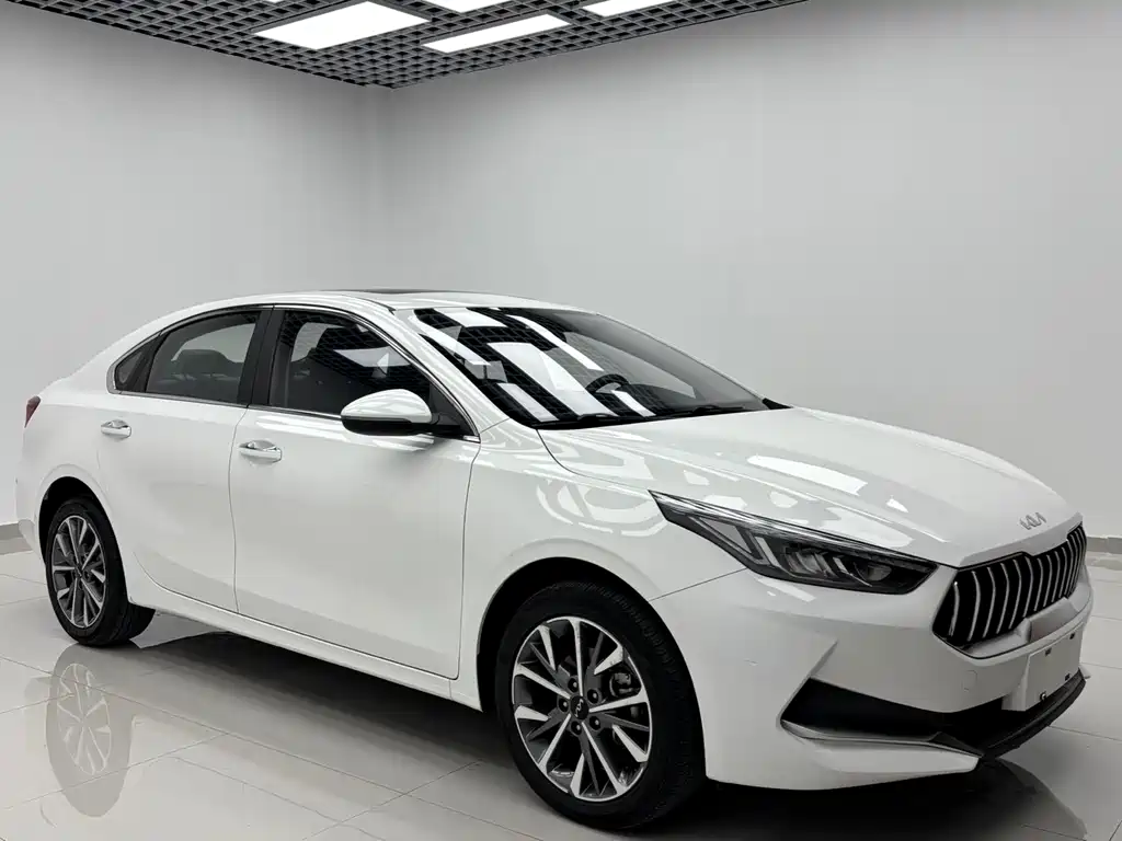 Kia K3 2021 facelift 1.5L CVT fashion version купить на сайте DeffCars