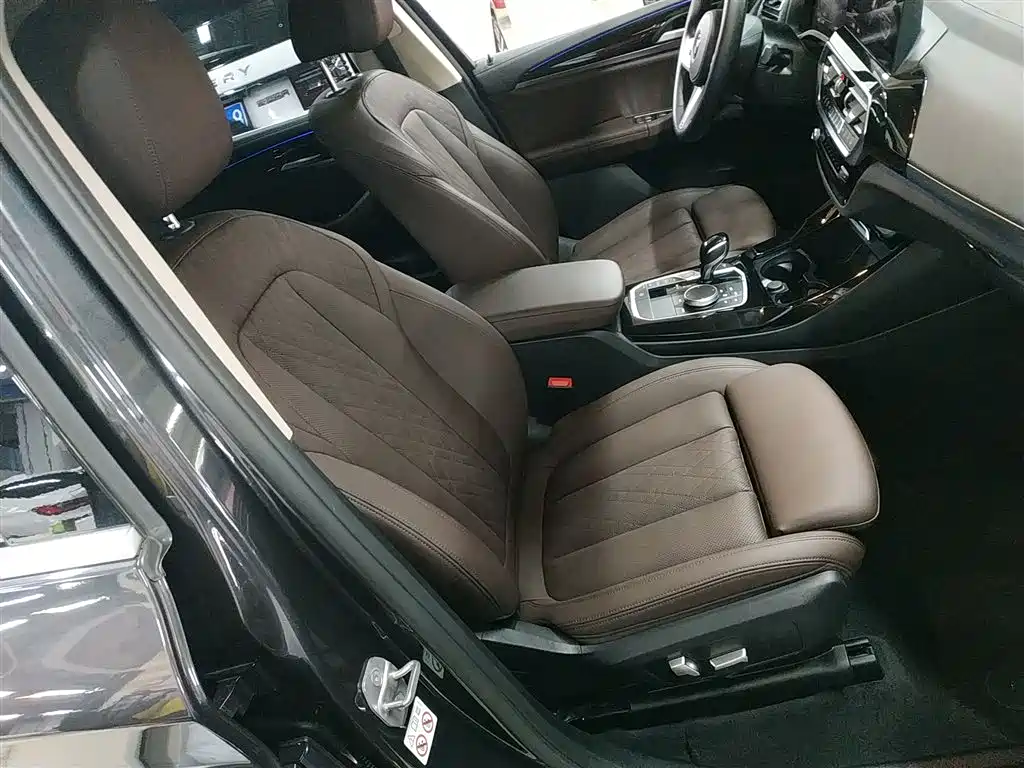 BMW X3 2022 facelift xDrive25i M sports package купить на сайте DeffCars