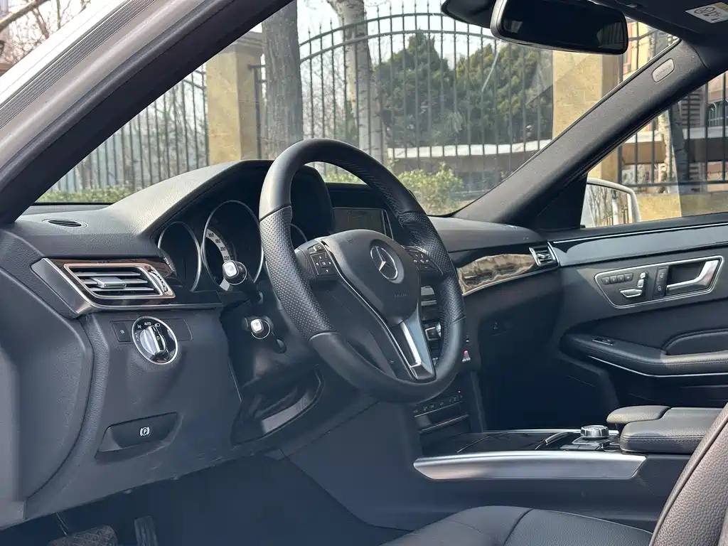 Mercedes-Benz E-Class 2015 facelift E 260 L sporty and stylish купить на сайте DeffCars