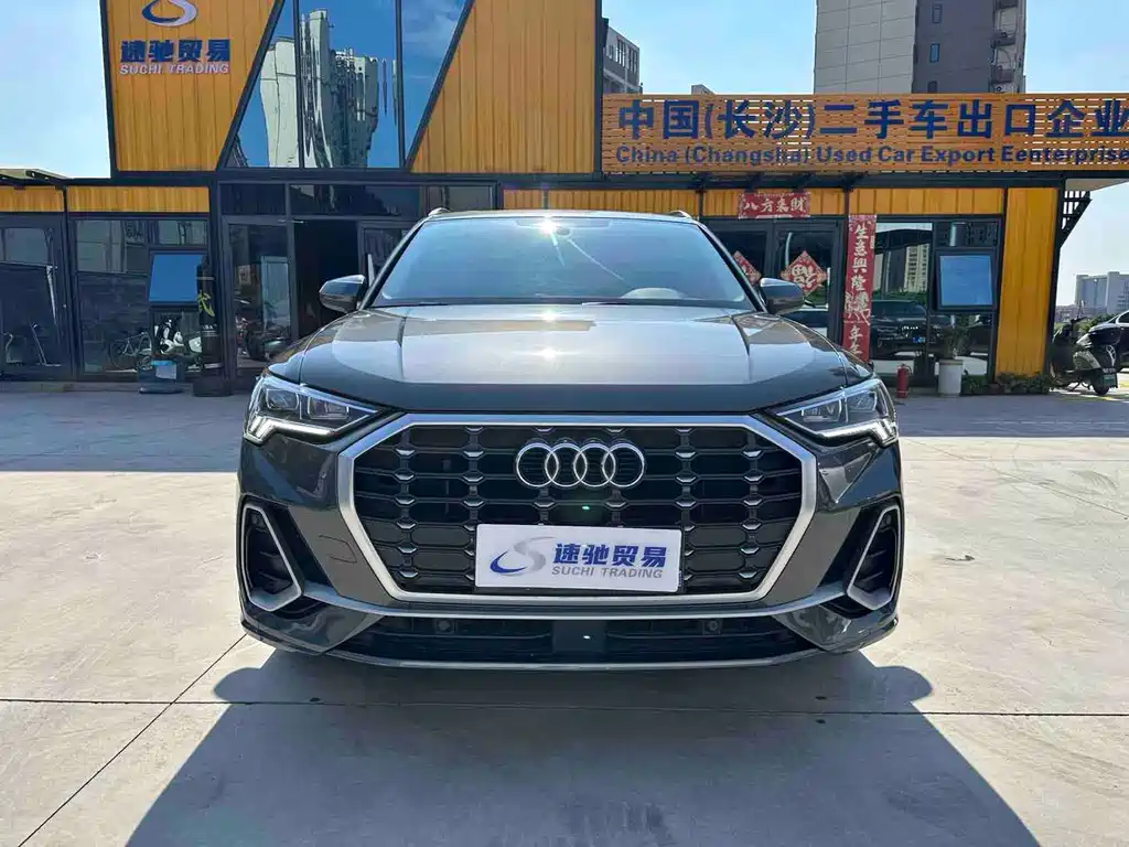 Audi Q3 2022 35 TFSI Fashionable and Dynamic купить на сайте DeffCars