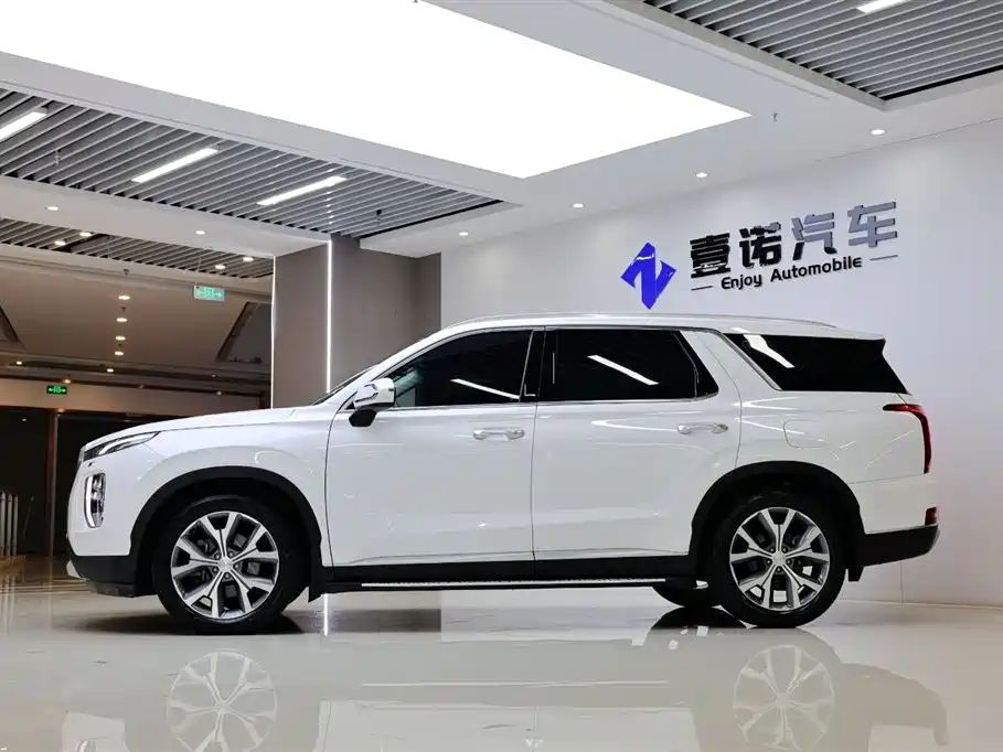Paristi 2021 3.5L automatic four-wheel drive GLS купить на сайте DeffCars