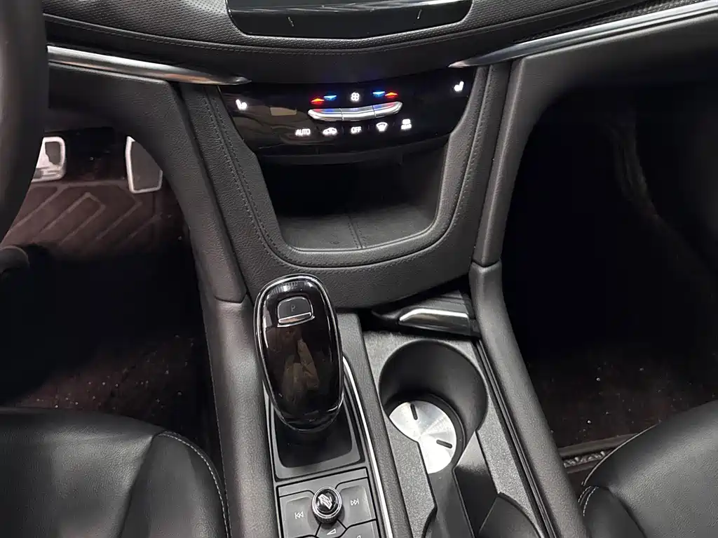 Cadillac XT5 2022 2.0T four-wheel drive luxury model (Hummingbird version) купить на сайте DeffCars