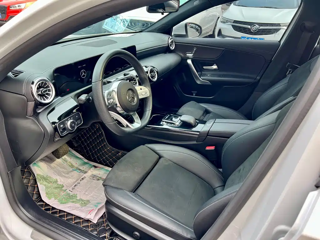 Mercedes-Benz A-Class 2021 A 200 L Sports Sedan Fashionable купить на сайте DeffCars