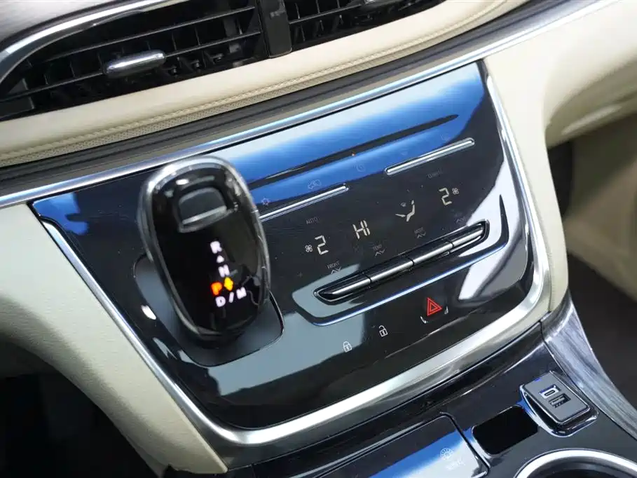 Buick GL8 2023 facelift land business class luxury купить на сайте DeffCars