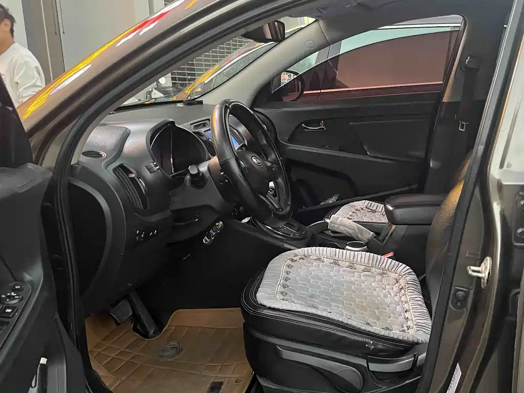 Zhipao 2012 2.0L automatic two-wheel drive GLS купить на сайте DeffCars