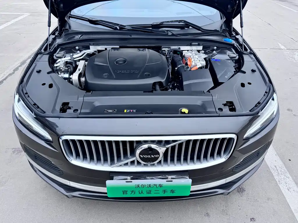Volvo S90 plug-in hybrid 2025 plug-in hybrid four-wheel drive long range Zhiya luxury version купить на сайте DeffCars