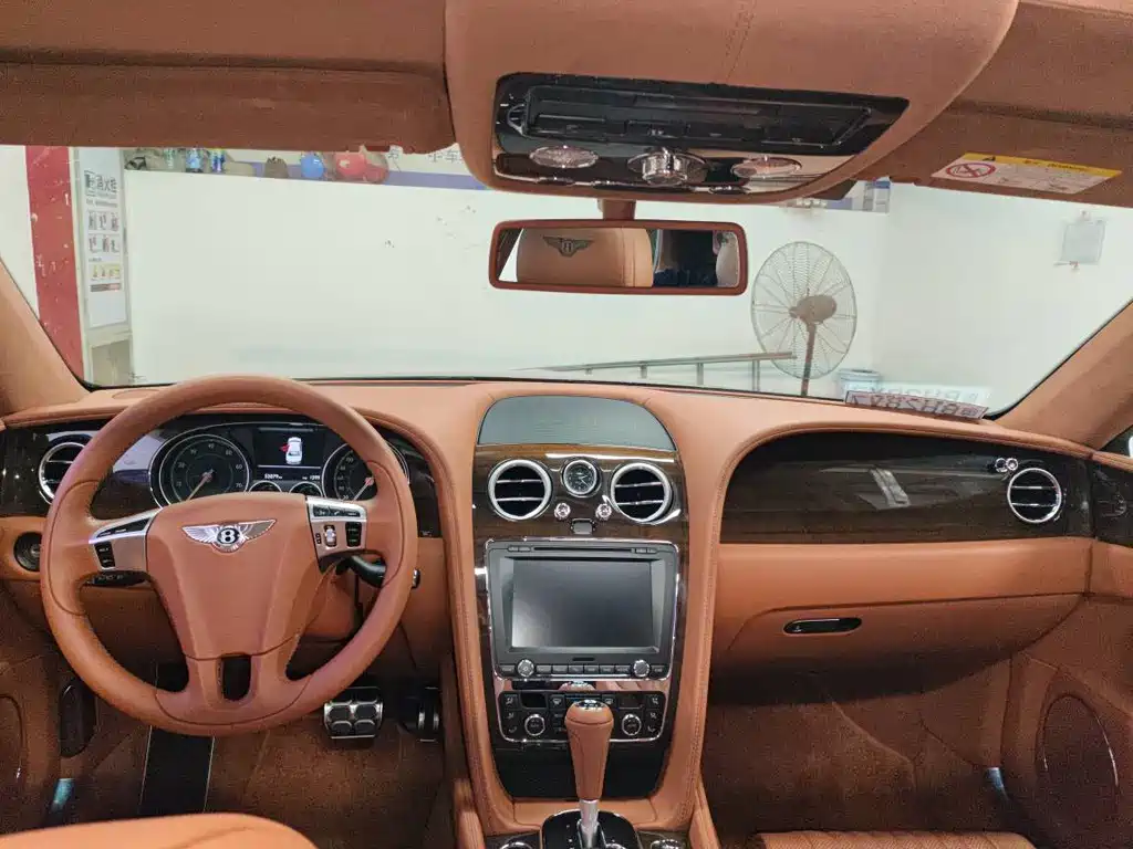 Flying Spur 2017 4.0T V8 Standard Edition купить на сайте DeffCars