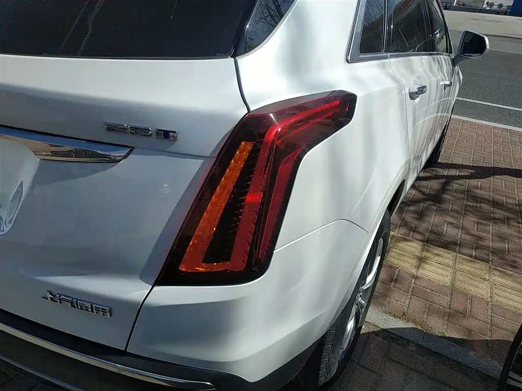 Cadillac XT5 2022 2.0T two-wheel drive luxury model купить на сайте DeffCars