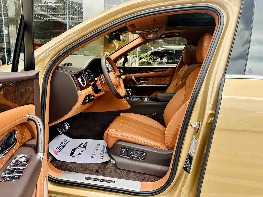 Bentayga 2017 6.0T Standard Edition купить на сайте DeffCars