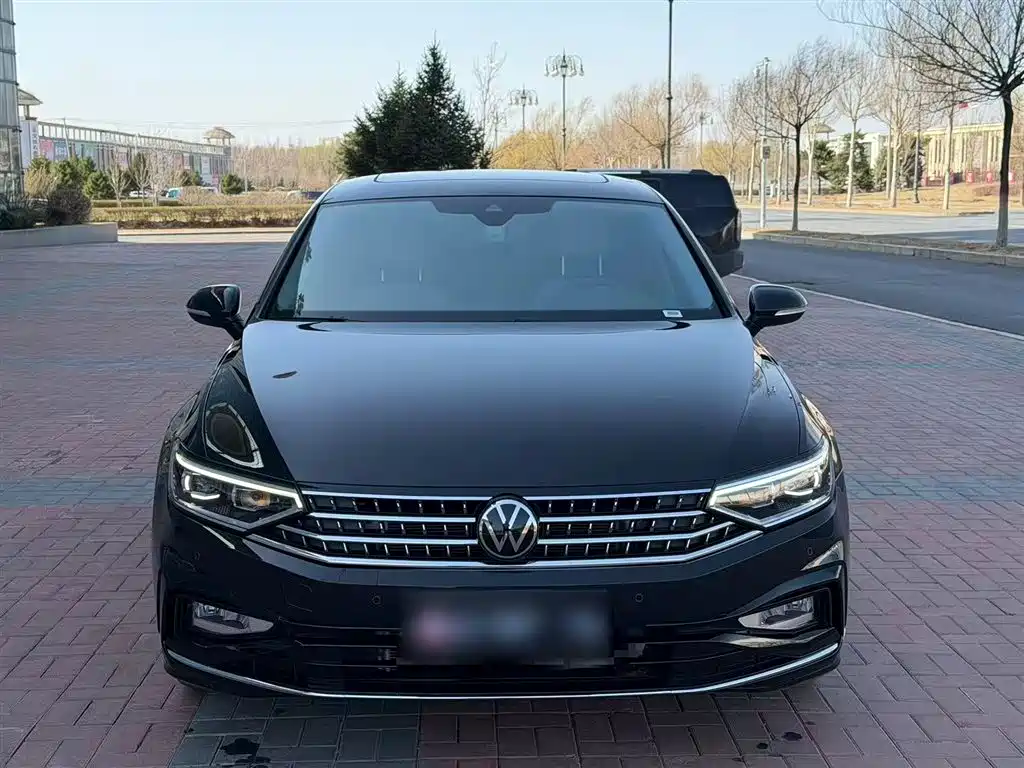 Magotan 2025 model 330TSI DSG luxury model купить на сайте DeffCars