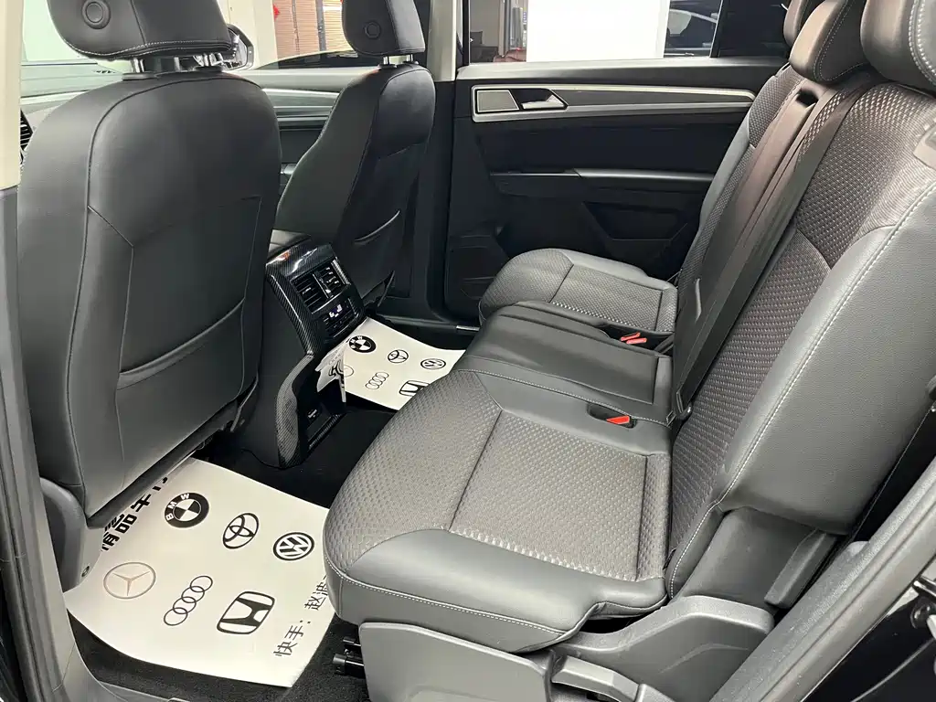 Touron 2020 380TSI four-wheel drive comfort version National VI купить на сайте DeffCars