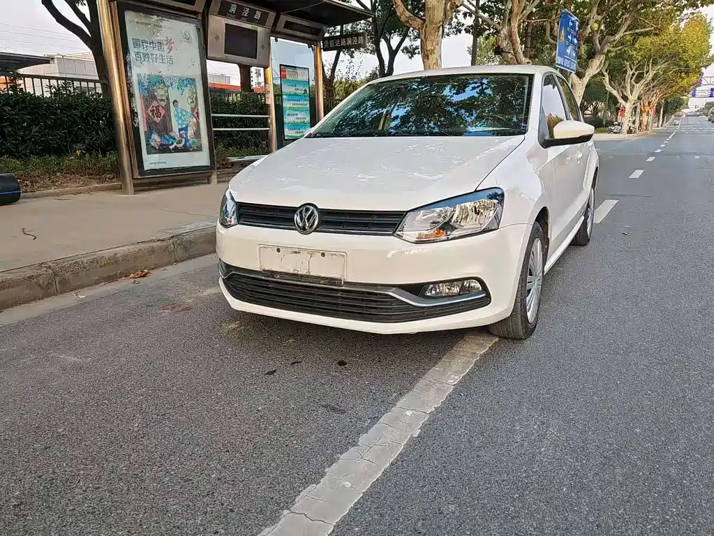 Polo 2016 1.6L automatic comfort model купить на сайте DeffCars