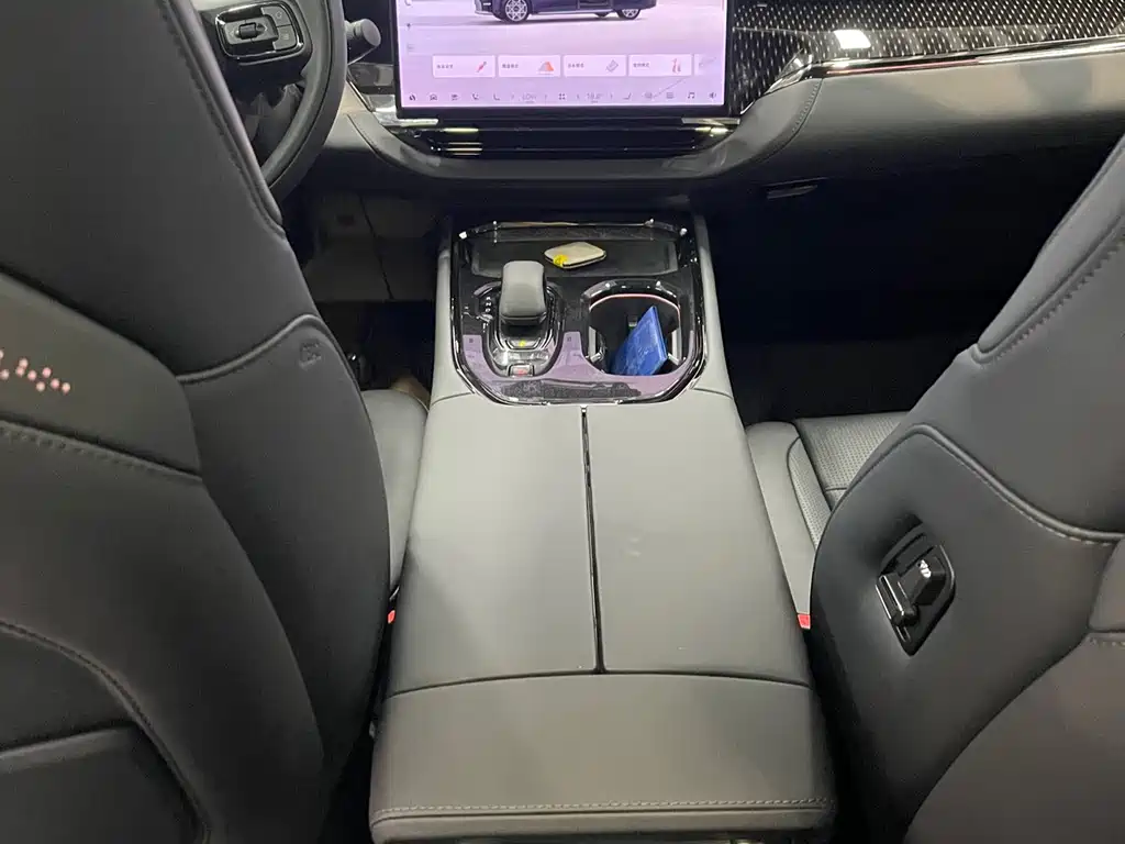 Jikrypton 009 2024 seven-seat aisle version four-wheel drive 108kWh купить на сайте DeffCars