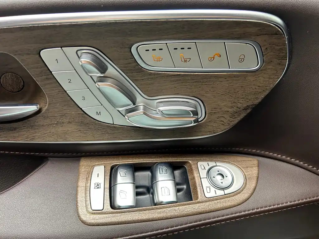 Vito 2023 2.0T Business Edition 7 seats купить на сайте DeffCars