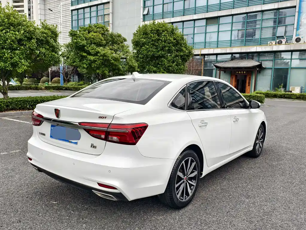 Roewe i6 Classic 2018 20T Automatic Internet Smart Edition купить на сайте DeffCars