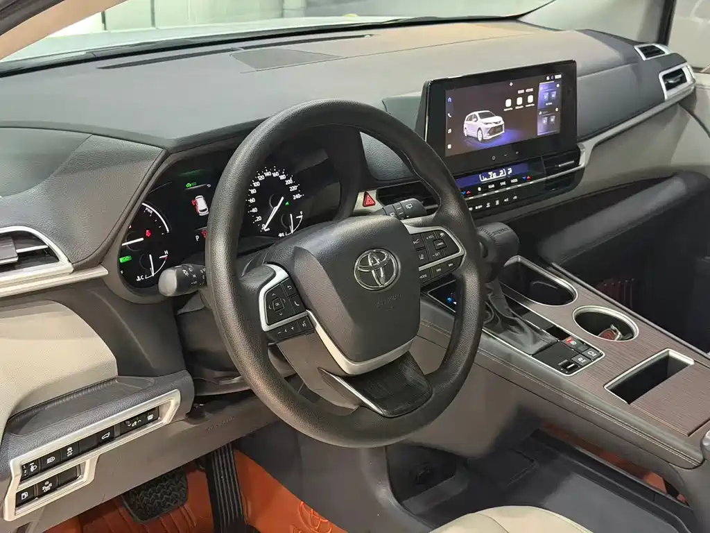 SIENNA 2024 2.5L Hybrid Comfort Edition купить на сайте DeffCars