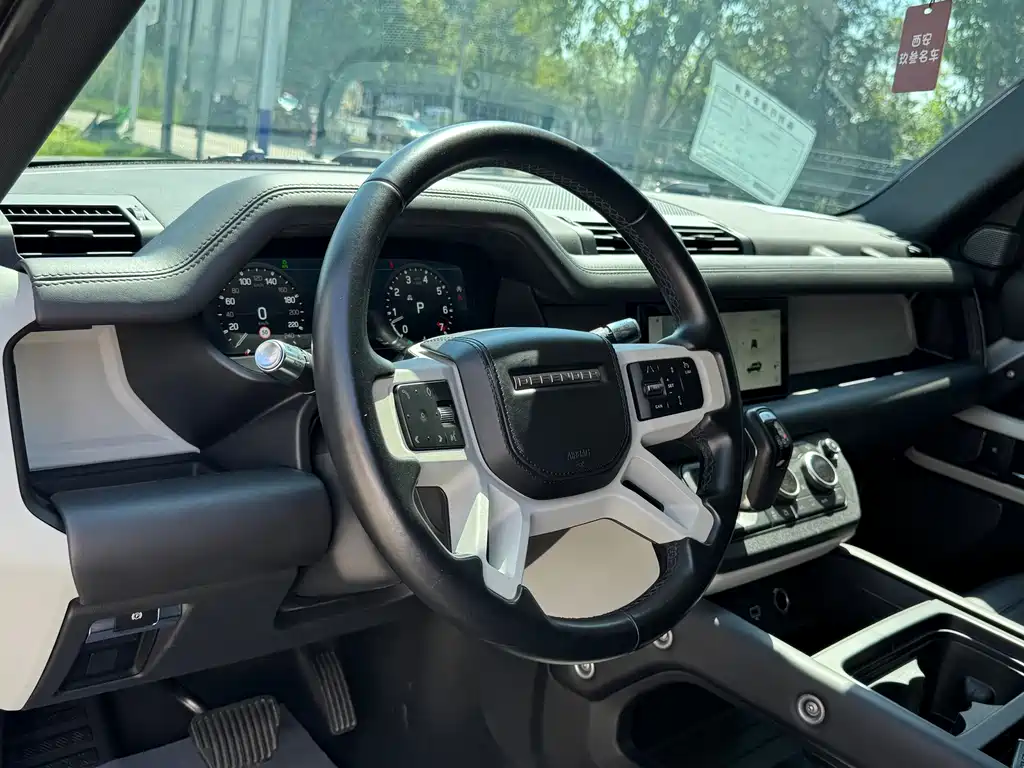 Land Rover Defender 2021 110 P400 Dark Special Edition купить на сайте DeffCars