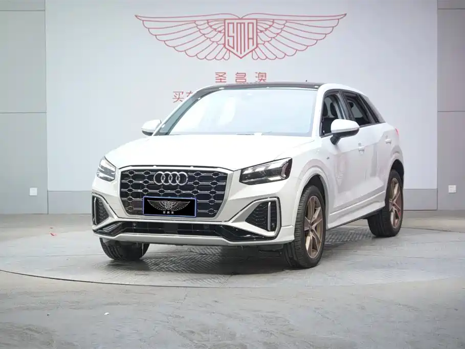 Audi Q2L 2024 35TFSI fashionable and dynamic купить на сайте DeffCars