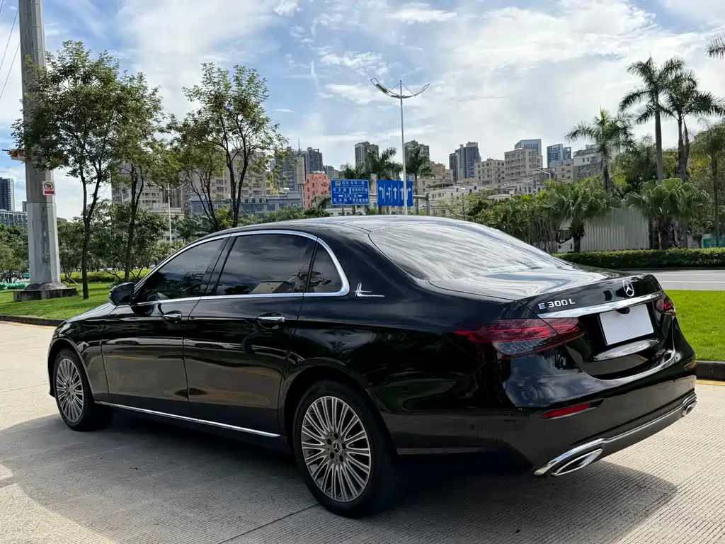 Mercedes-Benz E-Class 2021 E 300 L Luxury Model купить на сайте DeffCars