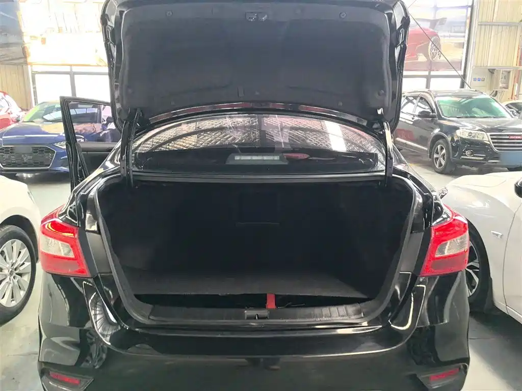 Sylphy 2022 Classic 1.6XL CVT Deluxe Edition купить на сайте DeffCars