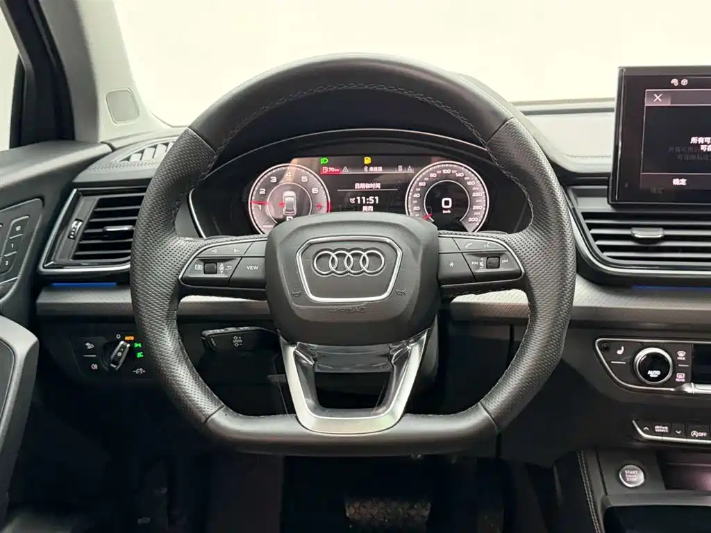 Audi Q5L 2022 facelift 45T luxury and dynamic model купить на сайте DeffCars