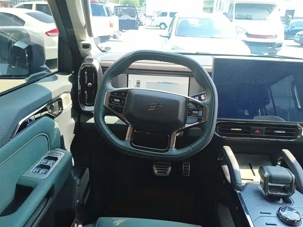 Jietu Traveler 2023 2.0T four-wheel drive crossover PRO купить на сайте DeffCars