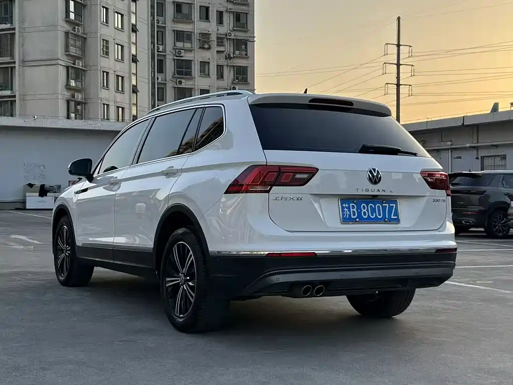 Tiguan L 2021 330TSI automatic two-wheel drive smart version купить на сайте DeffCars