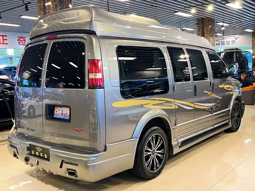 SAVANA 2011 5.3L Business Star 7-seater купить на сайте DeffCars