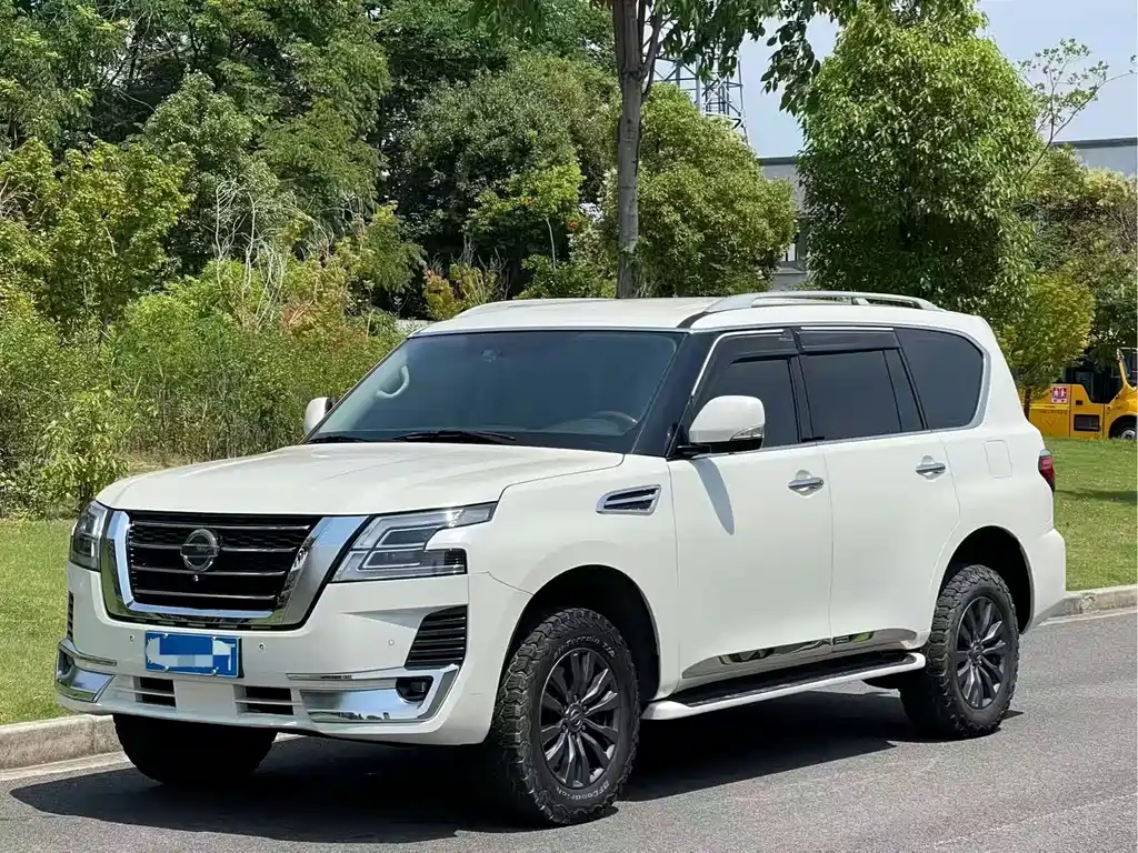 Patrol 2018 4.0L LinkedIn model купить на сайте DeffCars