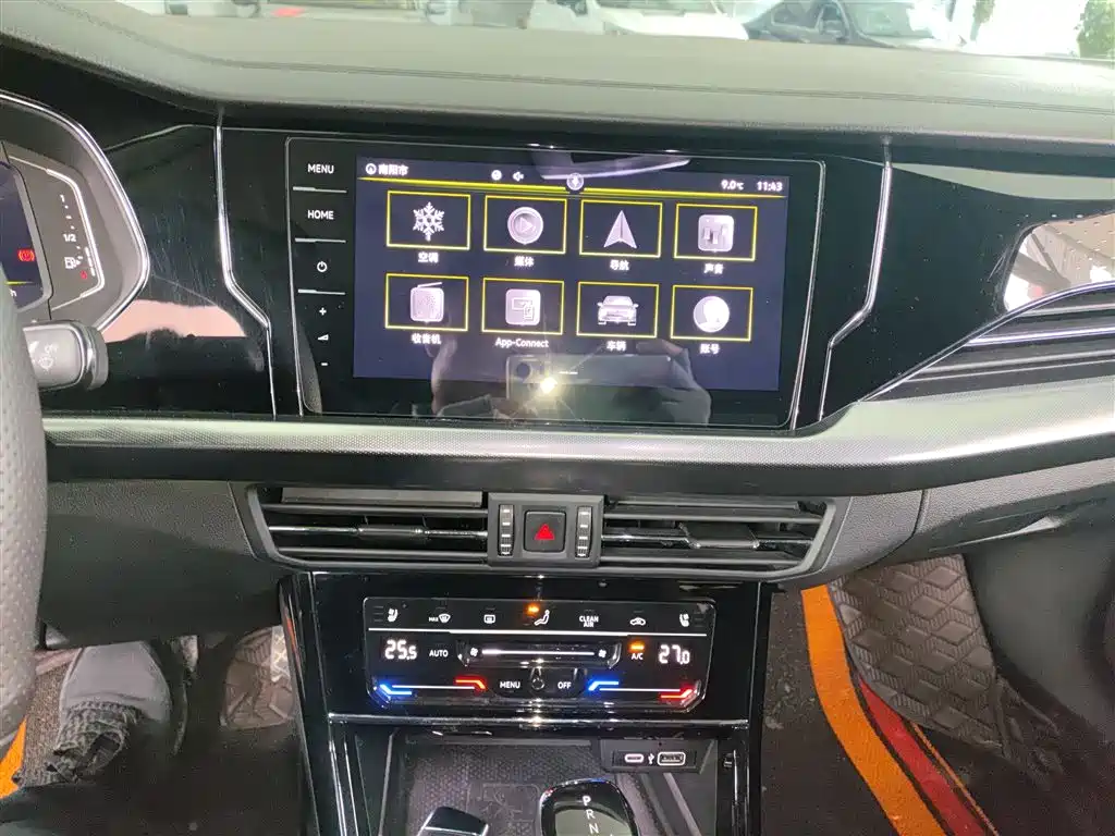 Passat 2022 330TSI Deluxe Edition купить на сайте DeffCars