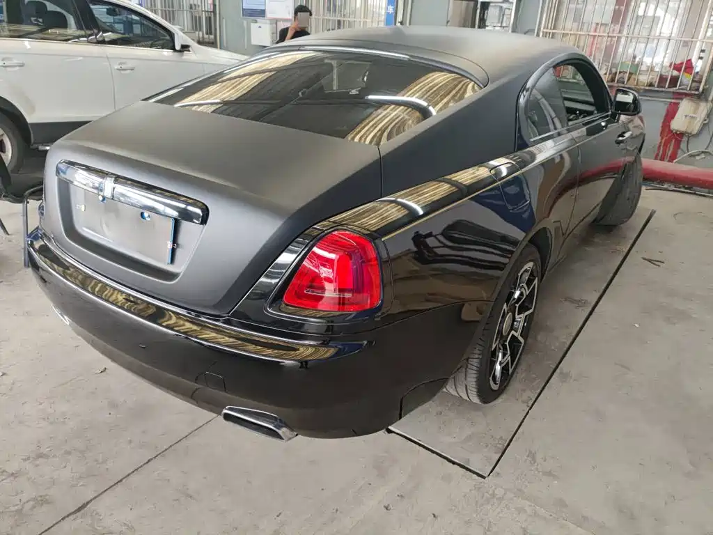 Phantom 2013 6.6T standard model купить на сайте DeffCars
