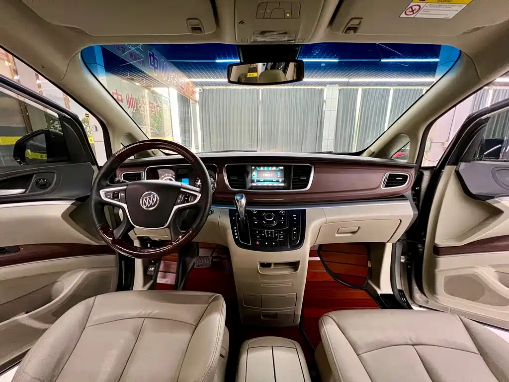 Buick GL8 2017 25S luxury model National V купить на сайте DeffCars