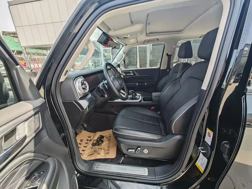 Tank 300 2023 Off-Road Version 2.0T Conqueror купить на сайте DeffCars