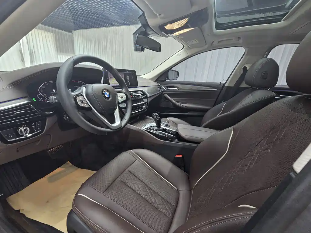 BMW 5 Series 2022 facelift 530Li leading model luxury package купить на сайте DeffCars