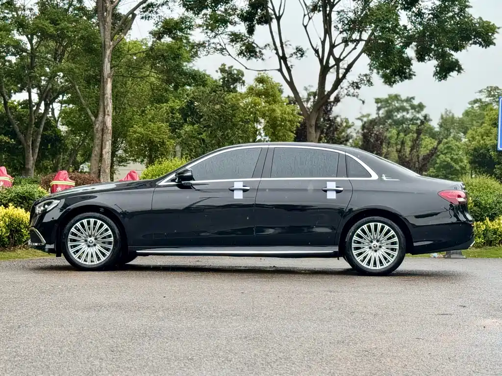 Mercedes-Benz E-Class 2023 facelift E 300 L sporty and stylish купить на сайте DeffCars